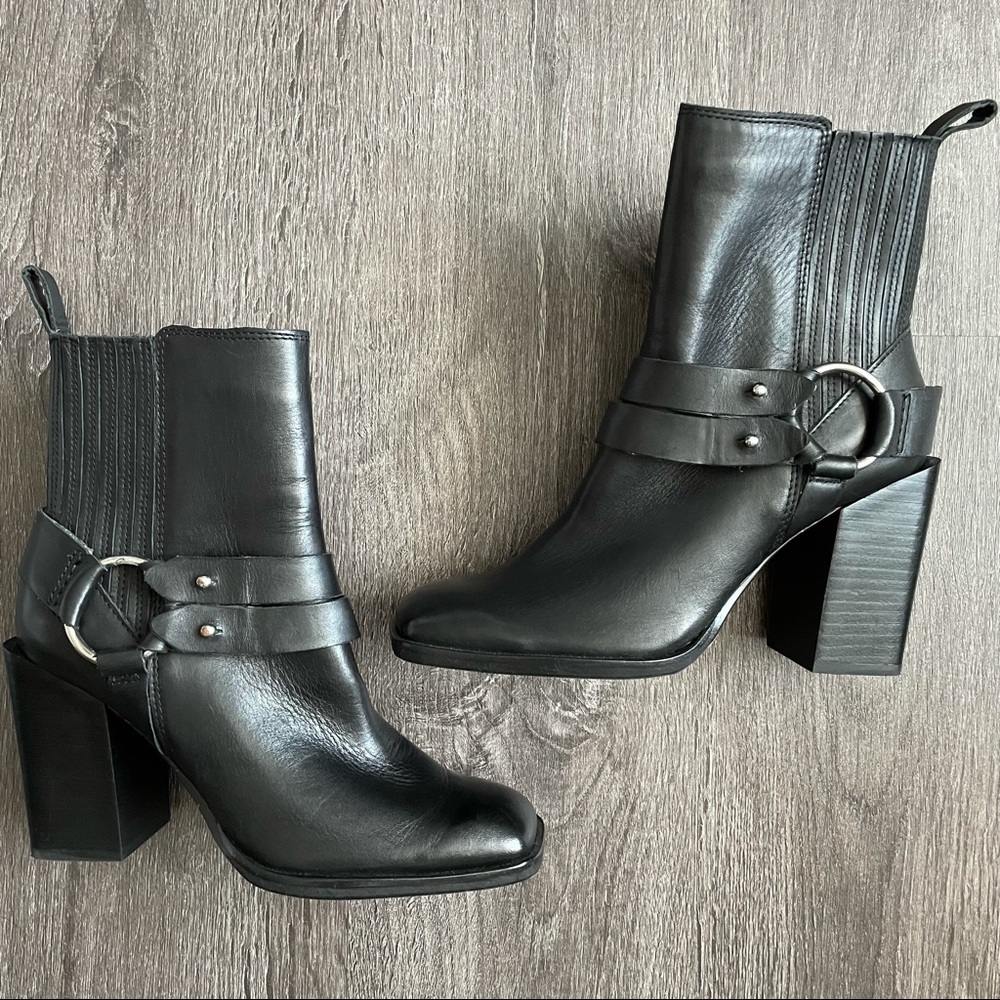 NEW Dolce Vita Isara Black square Toe Booties  7/5
